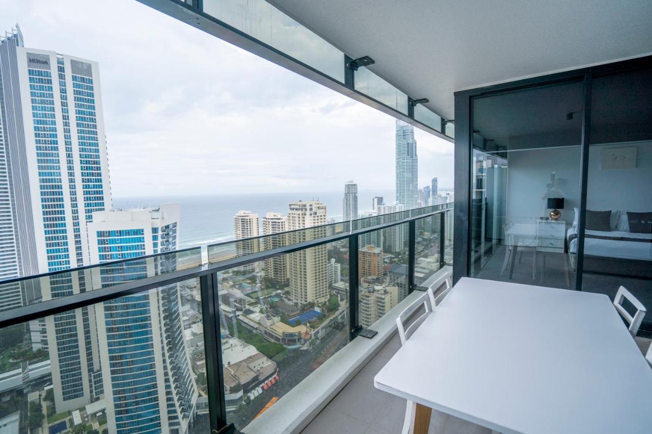 Circle On Cavill Apartment Gold Coast Exterior photo